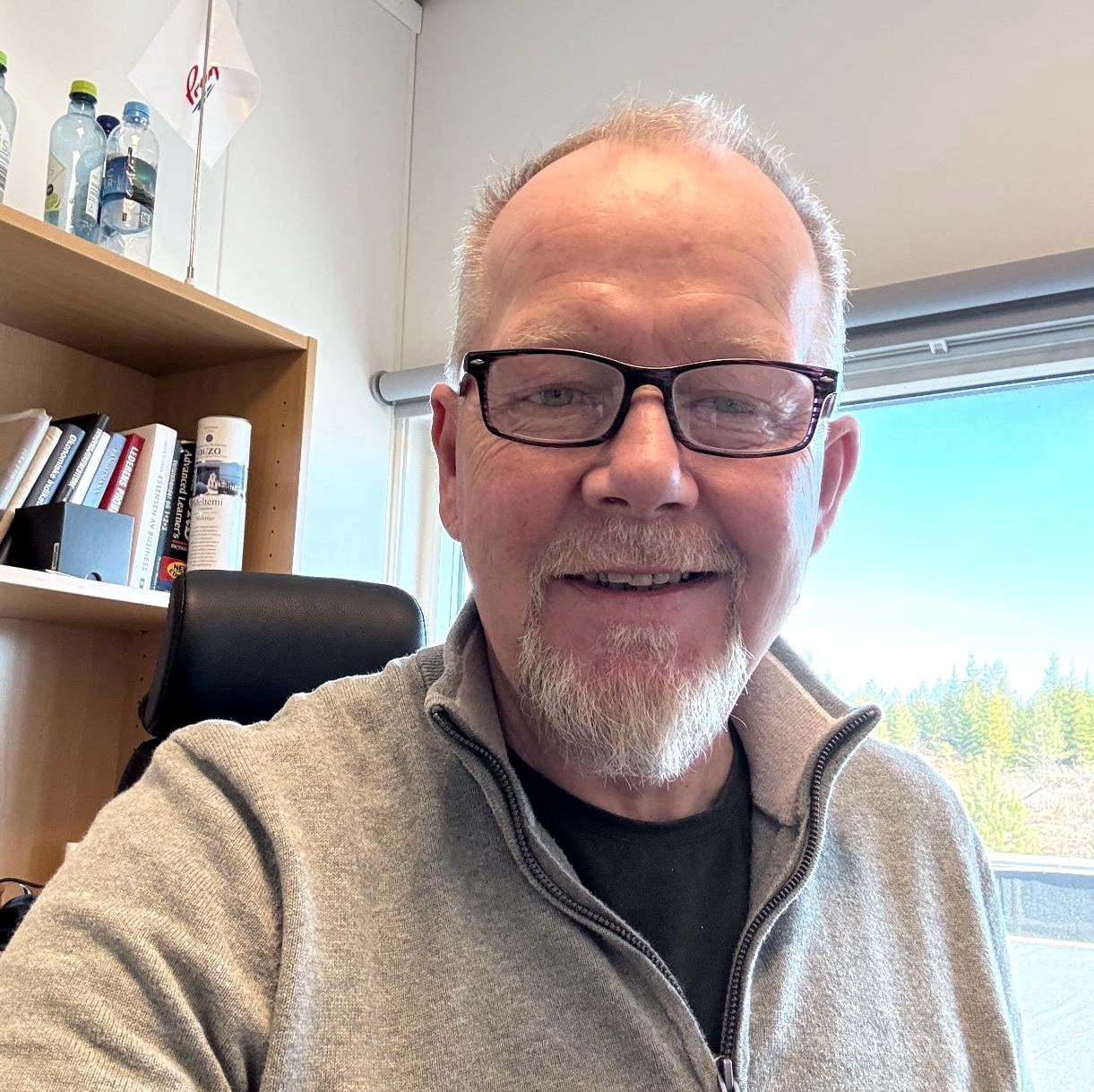 John knutsen, daglig leder